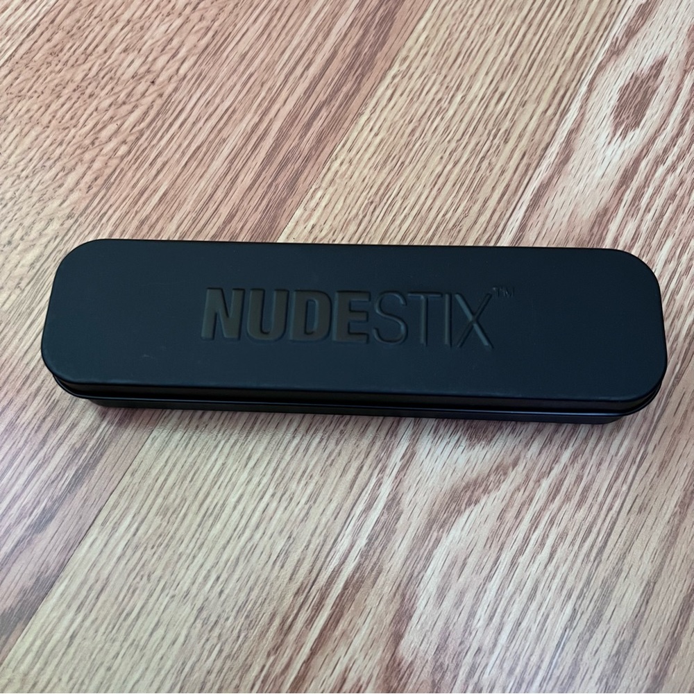 NUDESTIX Black Mirrored Tin Cosmetic Case